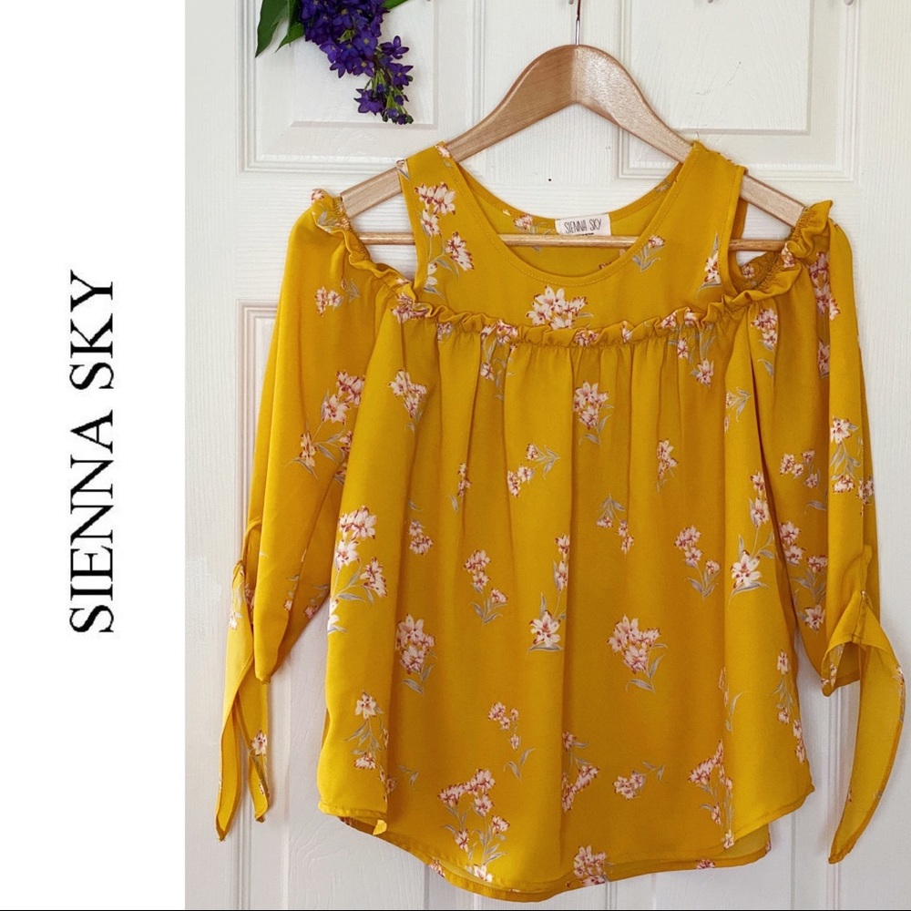 SIENNA SKY Floral Cold Shoulder Blouse/Top